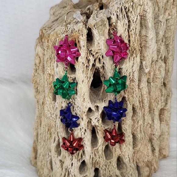 Bow Holiday Earrings - Picture 3 of 9